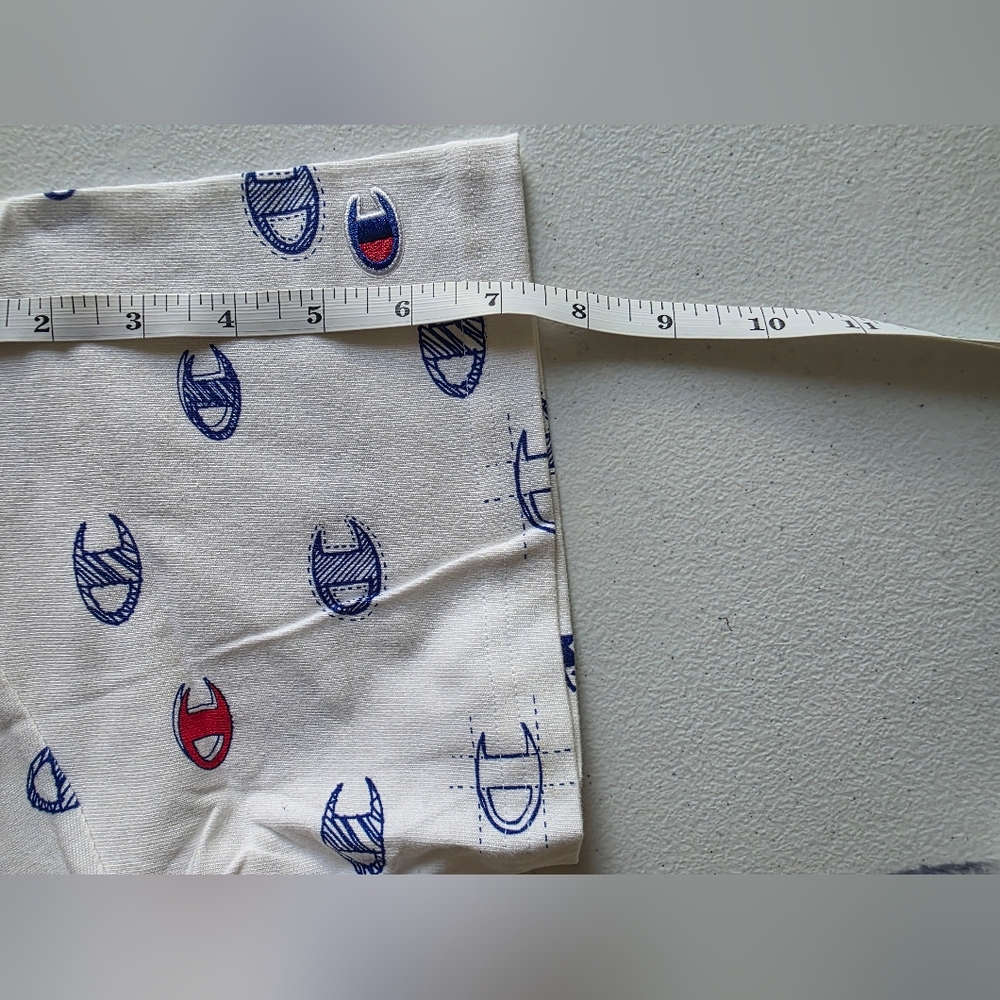 Champion Graphic Logo Cropped T-shirt - Picture 11 of 11